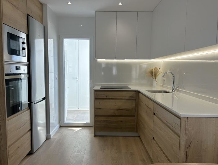 Image No.1-2 Bed Property for sale