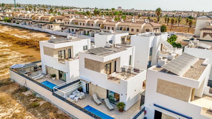 Image No.2-3 Bed Villa for sale