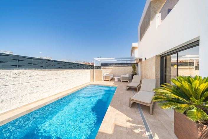 Image No.35-3 Bed Villa for sale