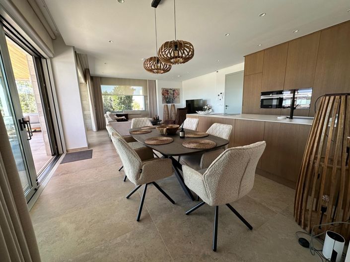 Image No.11-4 Bed Villa for sale