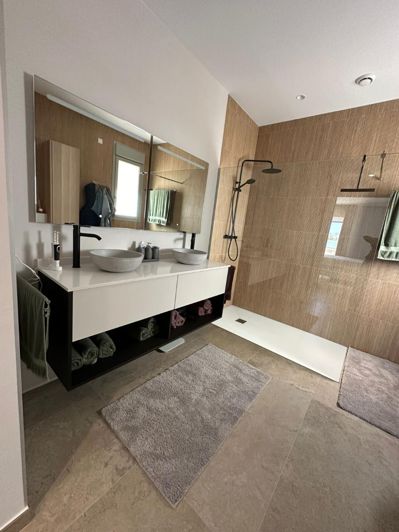 Image No.26-4 Bed Villa for sale