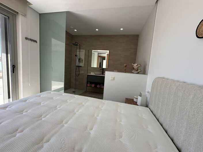 Image No.31-4 Bed Villa for sale