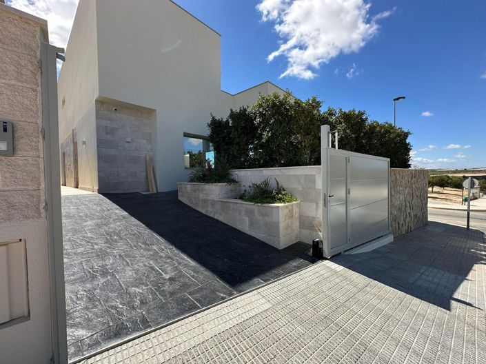 Image No.41-4 Bed Villa for sale