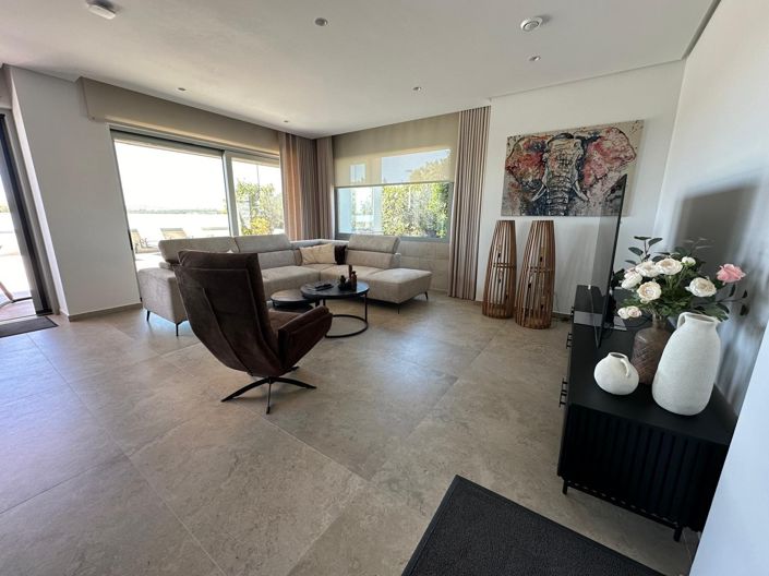 Image No.9-4 Bed Villa for sale