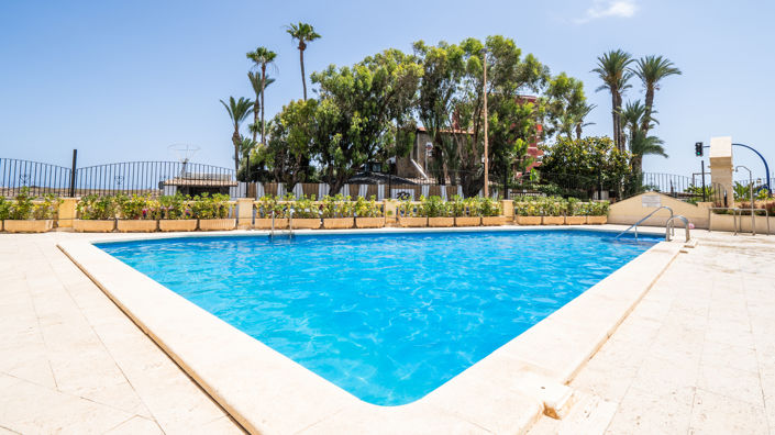 Image No.32-2 Bed Property for sale