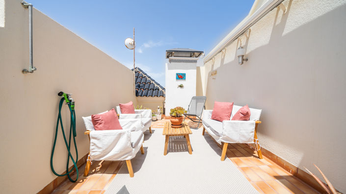 Image No.41-2 Bed Property for sale