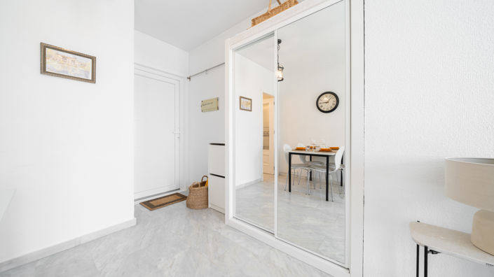 Image No.47-2 Bed Property for sale