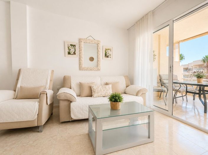 Image No.3-2 Bed Property for sale