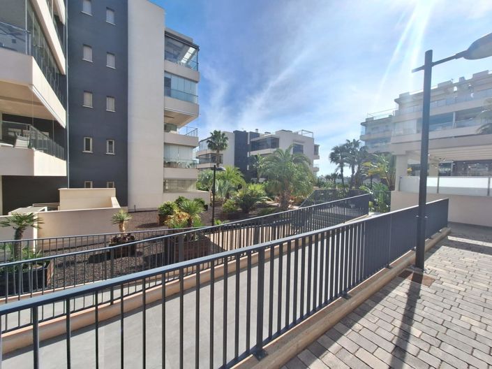 Image No.15-3 Bed Property for sale