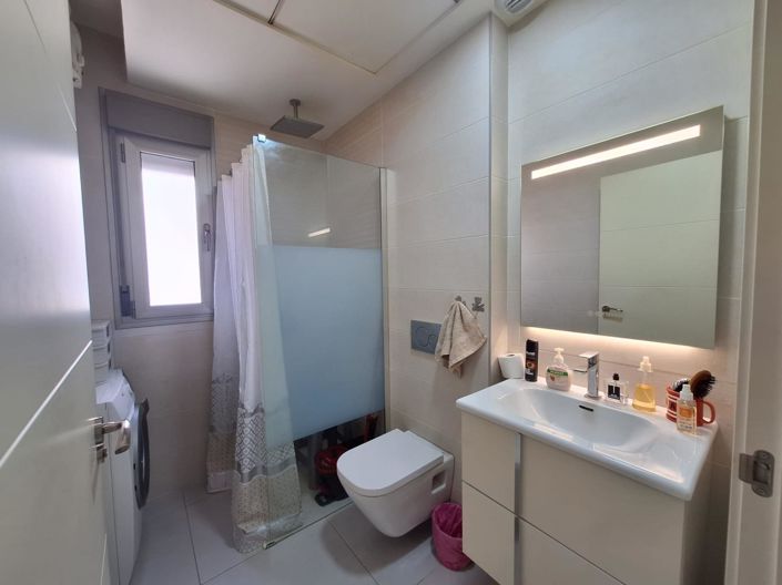 Image No.21-3 Bed Property for sale