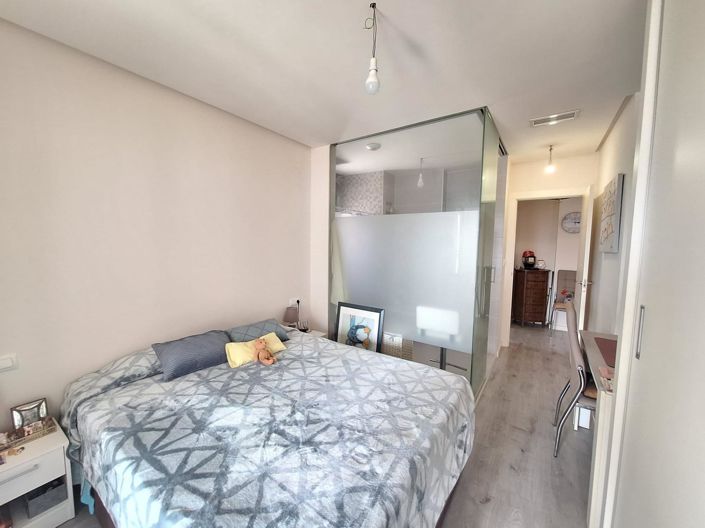 Image No.22-3 Bed Property for sale