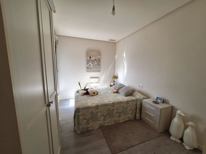 Image No.29-3 Bed Property for sale