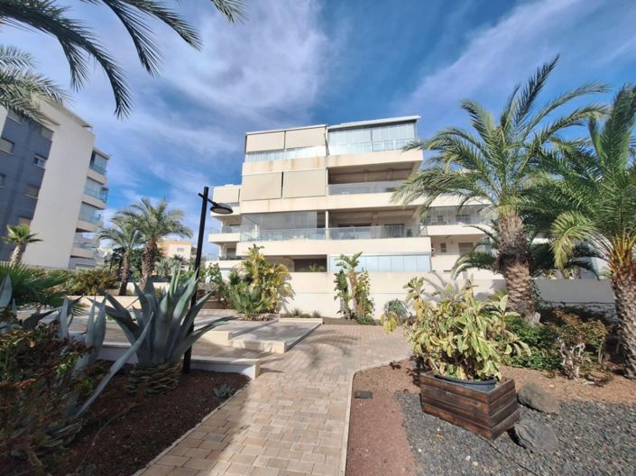 Image No.37-3 Bed Property for sale