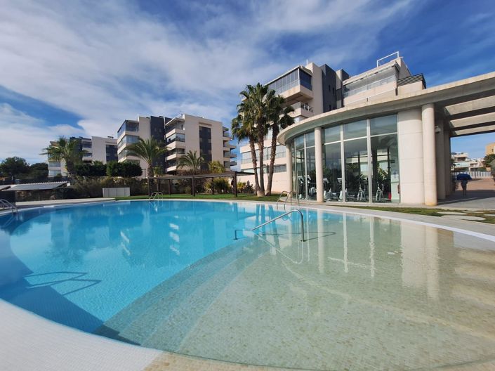 Image No.43-3 Bed Property for sale