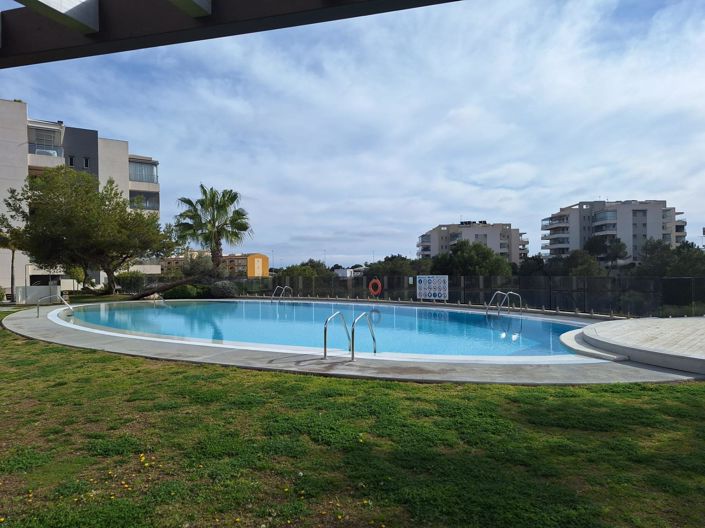 Image No.44-3 Bed Property for sale