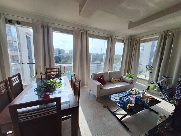 Image No.6-3 Bed Property for sale