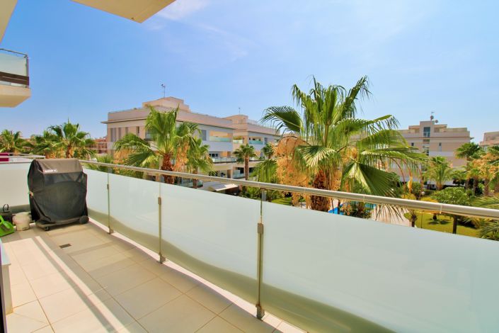 Image No.2-2 Bed Property for sale