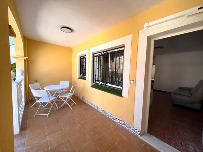 Image No.5-Propriété de 2 chambres à vendre à Torrevieja