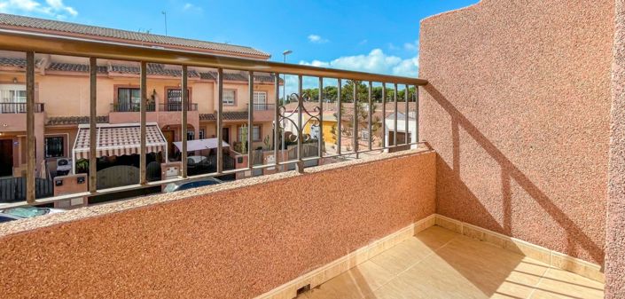 Image No.14-4 Bed Property for sale