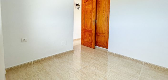 Image No.21-4 Bed Property for sale