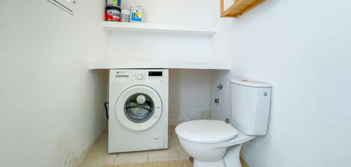 Image No.33-4 Bed Property for sale