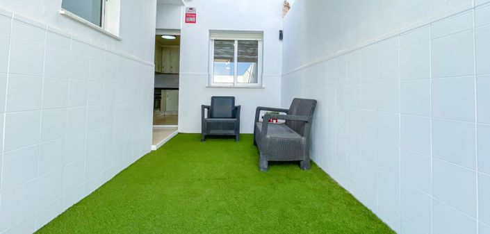 Image No.5-4 Bed Property for sale