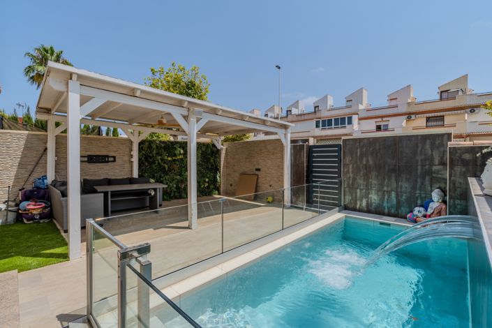Image No.4-Propriété de 3 chambres à vendre à Torrevieja