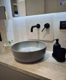 Bathroom2