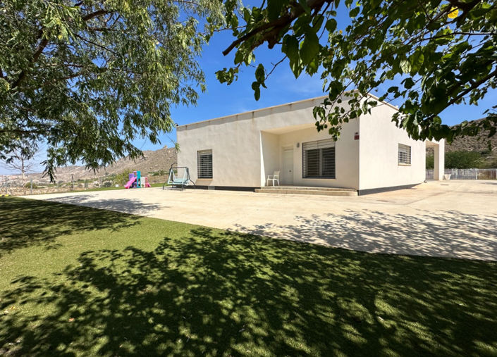 4 Bedrooms country house for sale in Blanca Air conditioning £