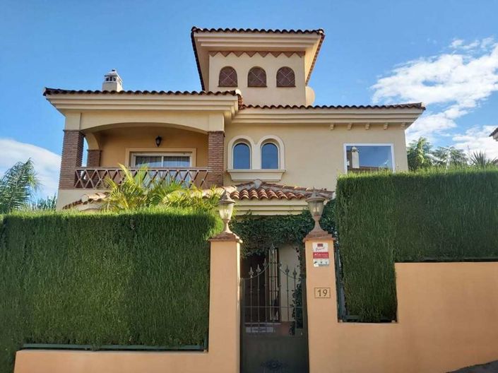 Image No.1-Villa de 4 chambres à vendre à Mijas Costa