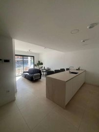 7e368fd1-e486-40f0-a1ab-947cd221dcf6lg