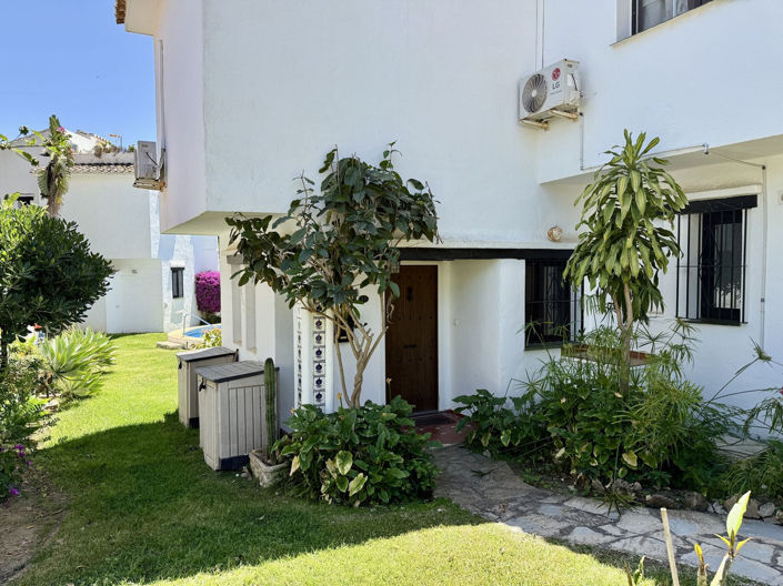 Image No.1-2 Bed Villa for sale