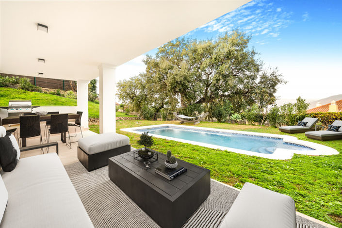 Image No.1-3 Bed Villa for sale