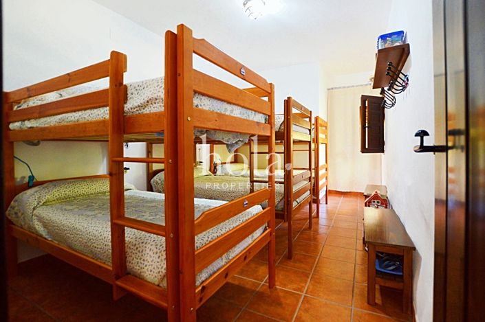 Image No.16-3 Bed Country House for sale