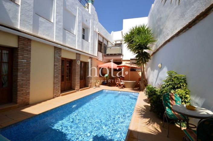 Image No.11-3 Bed Townhouse for sale