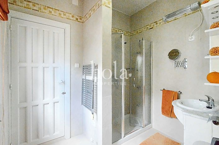 Image No.15-3 Bed Townhouse for sale