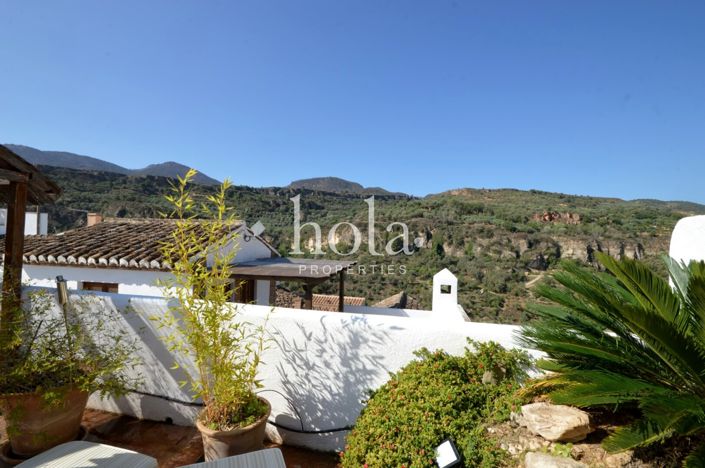 Image No.18-3 Bed Townhouse for sale