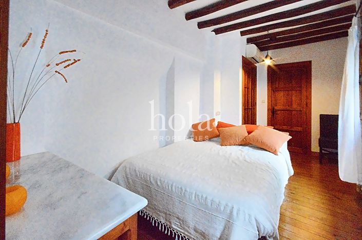 Image No.4-3 Bed Townhouse for sale