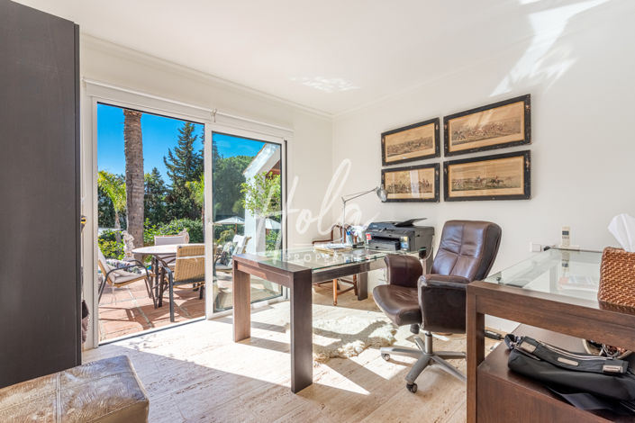 Image No.10-Villa for sale