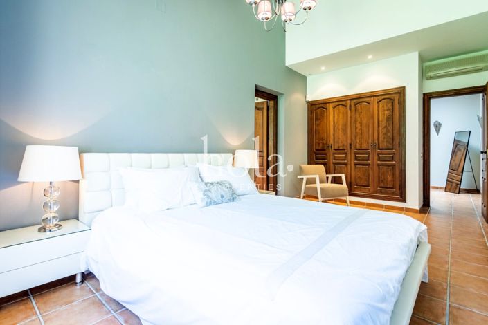 Image No.23-Villa de 5 chambres à vendre à Malaga