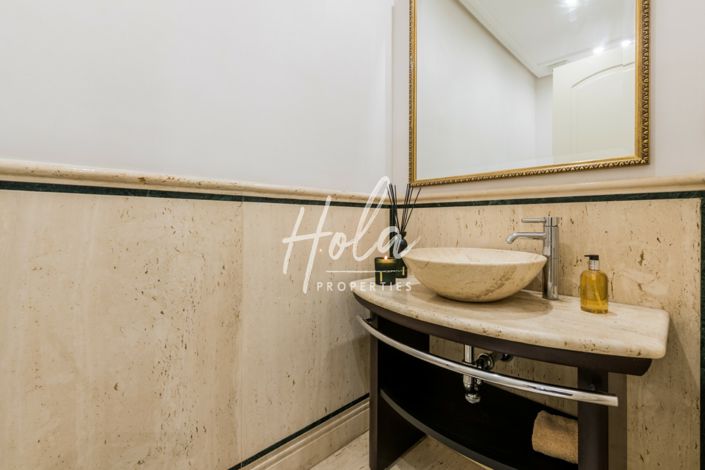 Image No.11-5 Bed Apartment for sale