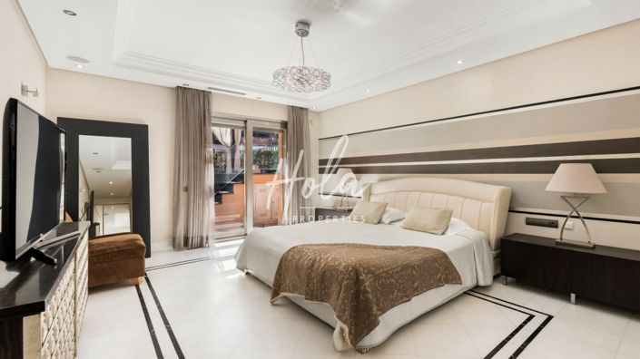 Image No.15-5 Bed Apartment for sale