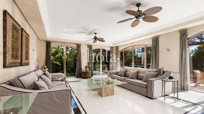 Image No.16-5 Bed Apartment for sale