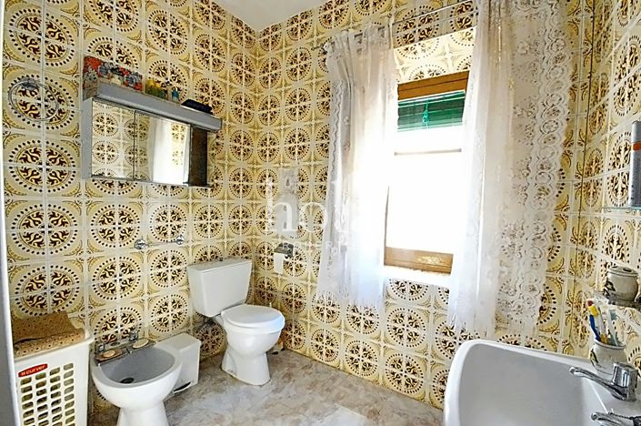 Image No.19-4 Bed Townhouse for sale