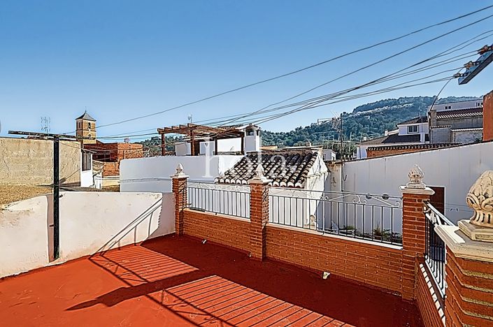 Image No.26-4 Bed Townhouse for sale