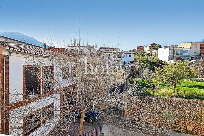 Image No.27-4 Bed Townhouse for sale