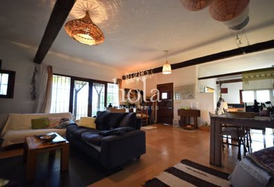 listing4205990006488331f92560x1920c4ec654dec5