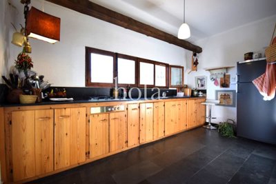 listing42059900144aa2d5ff2560x1920c4ec654dec5