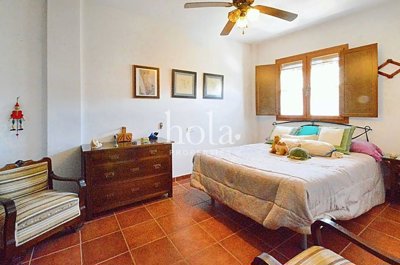 listing4980570042a70c18172560x1920c4ec654dec5