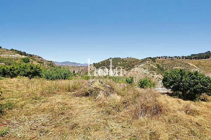 Image No.21-3 Bed Townhouse for sale